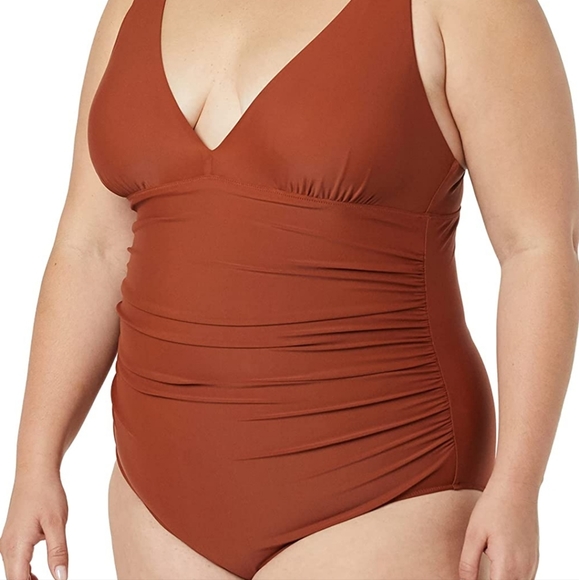 50% Off Women's Plunge Tummy Control Shaping Swimsuit - Picture 5 of 7